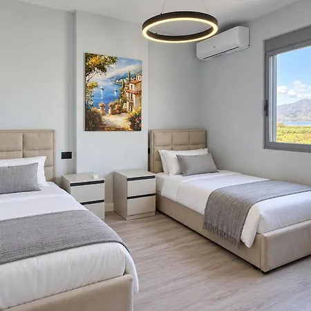 Sea-view Balcony - Stylish 2br Near Appartement